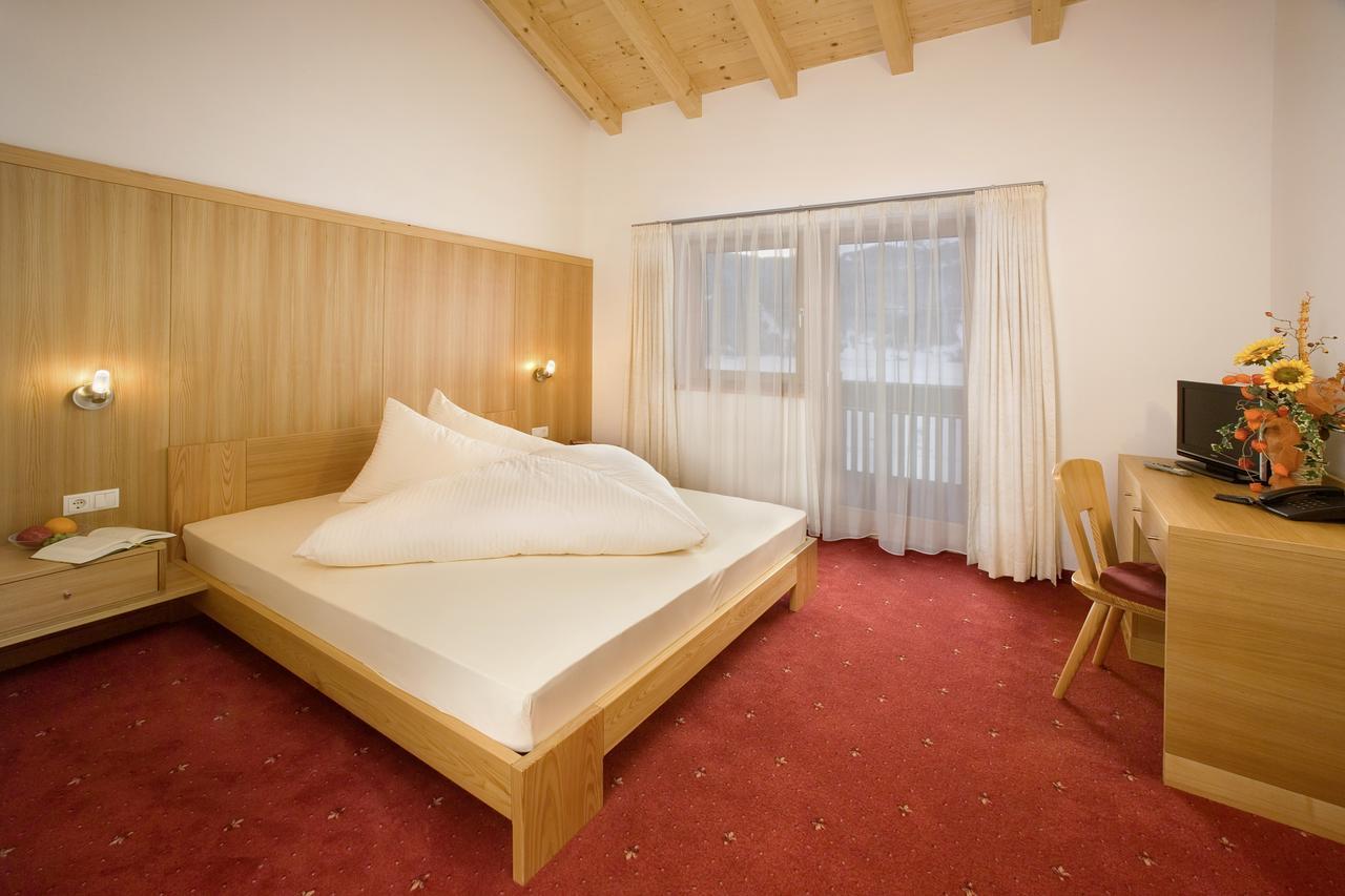 Residence Garni Alpenstern Резия Экстерьер фото